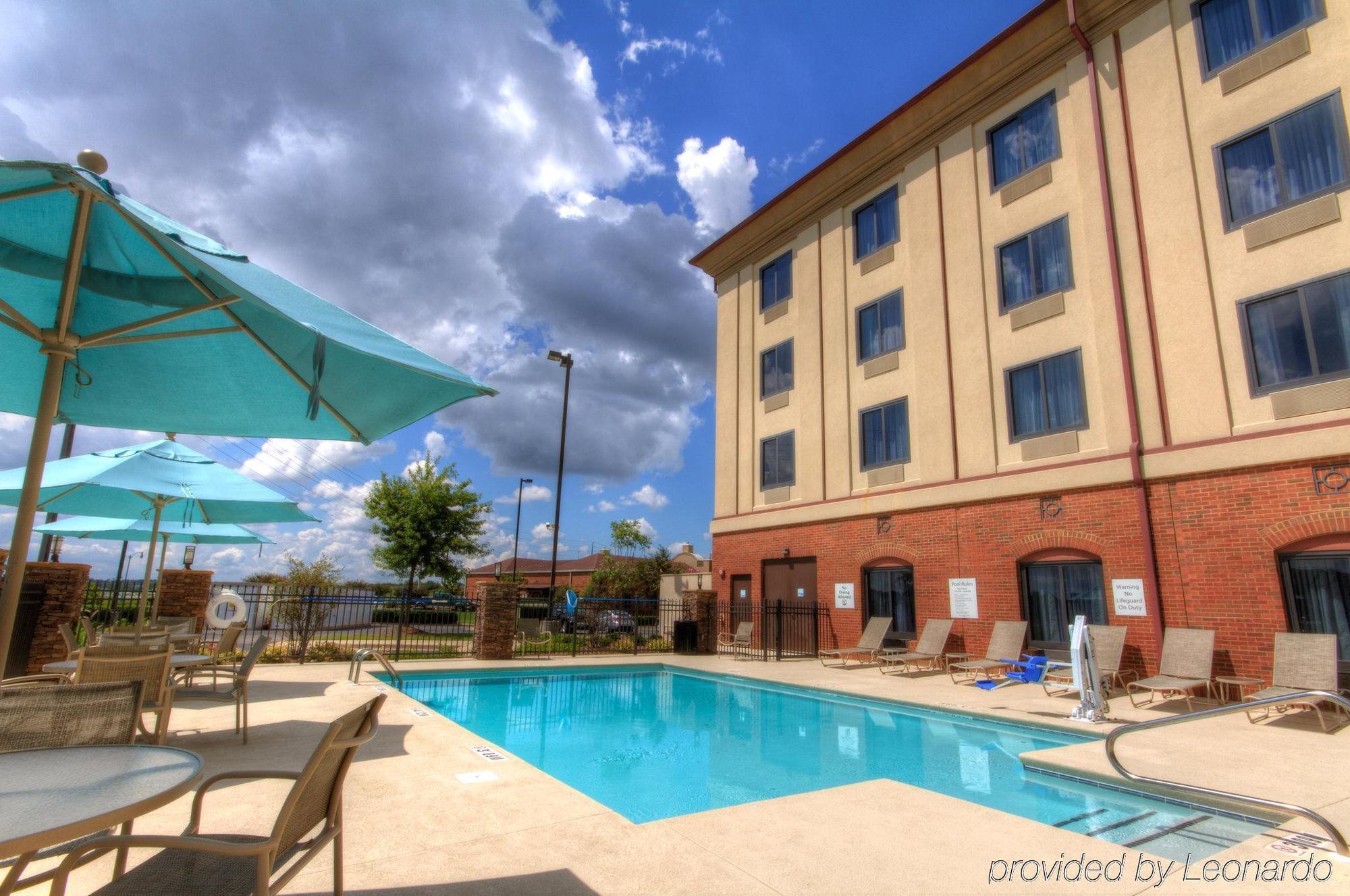 Holiday Inn Express Hotel & Suites Montgomery Boyd-Cooper Parkway By Ihg Ngoại thất bức ảnh